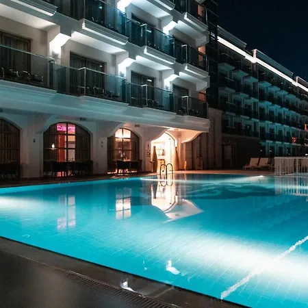 Emre Beach & Emre Hotel 말마리스